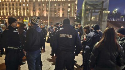 Задържаха девет на протеста