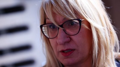 Нека политиците да си свършат работата която не свършиха през