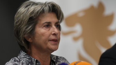 Весела Лечева скърби за Боян Радев, поднесе съболезнования