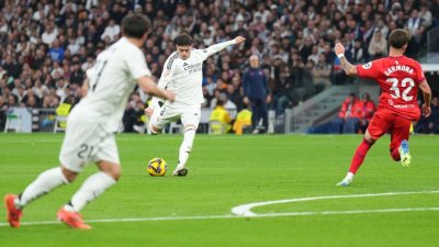 Агентите на футболисти заработиха рекордните &euro; 1,2 млрд. през 2025 г.