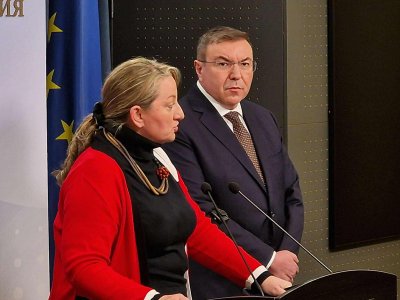 ГЕРБ: Асен Василев е шарлатанин, но ще го подкрепим за заплатите