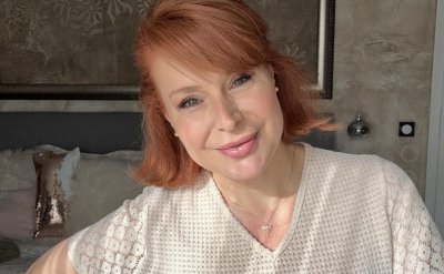 Мира Добрева къпе Дядо Коледа (ВИДЕО)