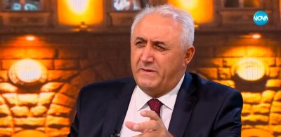 Протестиращите не бяха нито за едните нито за другите а