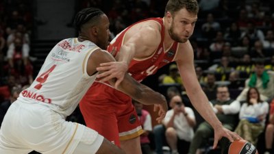 Крах за Везенков и Олимпиакос във Валенсия, ПАО удари шампиона Фенербахче