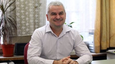 Шефът на Пето РУ на МВР припадна в съда