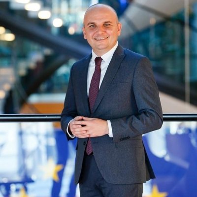 Евродепутатът Илхан Кючюк който е бивш съпредседател на либералната партия