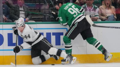 Джейк Сандърсън вкара изравнителния гол късно в редовното време а