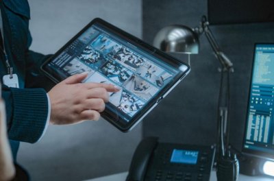 Камерите в една от тоалетните в 138-о училище били насочени директно към писоарите