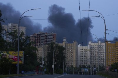 Украйна: Въздушна атака по Киев, хората се призовават да се укрият в бомбоубежища