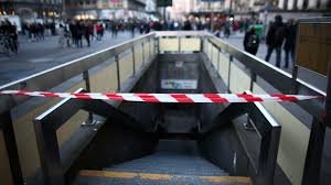 Три жени са ранени с нож в метрото в Париж