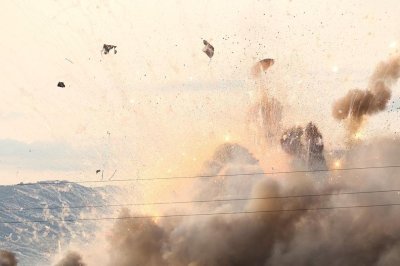 Най малко 7 души загинаха при експлозия в джамия в