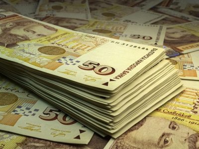 Около 30 000 лева се самозапалиха и изгоряха в касата