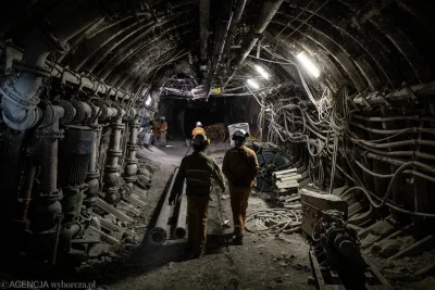 Двама миньори загинаха в Полша