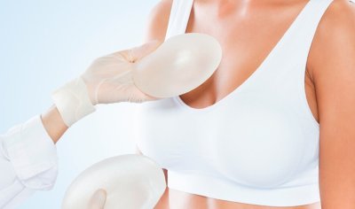 Осъдиха хирург заради премълчани рискове при уголемяване на бюст