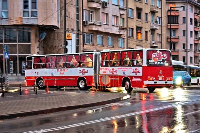 Безплатен &bdquo;Коледен автобус&ldquo; с ретро возила тръгва из центъра на София