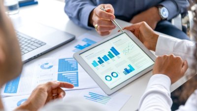 Българската икономика продължава постепенно да излиза от сивия сектор През