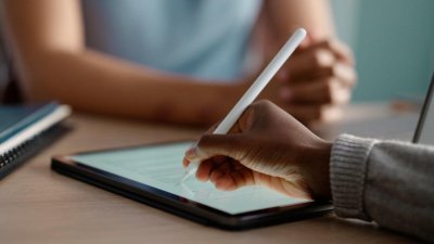 Електронният подпис става стандарт в държавната администрация