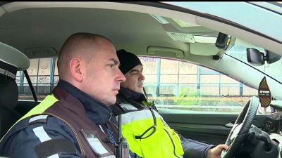 Браво, момчета: Двама полицаи от СДВР спасиха шофьор, след като му прилоша на волана