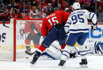 Лоуган Томпсън спаси 22 удара при победата на Вашингтон над