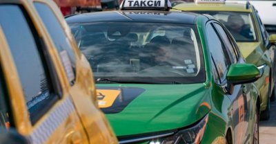 Хаос с такситата в новогодишната нощ - не е ясно в каква валута ще плащаме