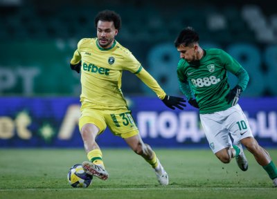 Лудогорец си свърши работата в отложения мач срещу Берое и