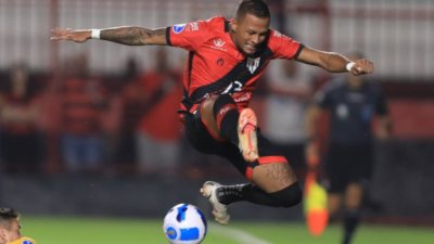 ЦСКА ще плати приблизително 800 хиляди евро за крилото Лео