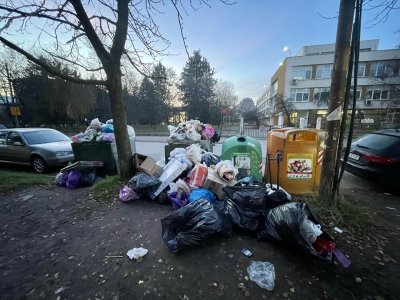 Психопротестърът Виктор Димчев: Прасетата от ПП съсипаха София!