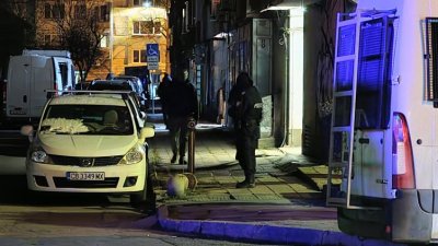 Крадецът, обрал магазин с баща си, излязъл от затвора преди 6 месеца