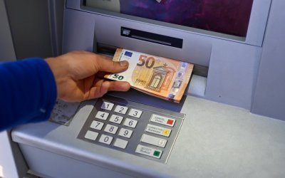 Над 95% от банкоматите са заредени с евро