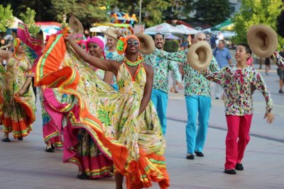 Минималната заплата в Колумбия скочи драстично 