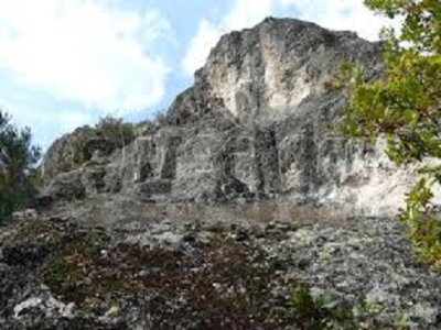 Дете се преби от скала край село Байково