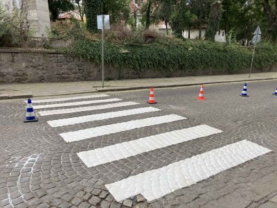 78-годишен блъсна старица на пешеходна пътека в Сливен