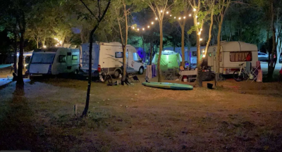 Пожар изпепели 4 каравани край Созопол