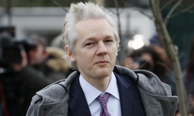 Джулиан Асанж &bdquo;нападна&ldquo; Нобеловите награди