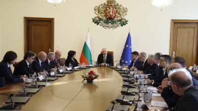 КЗП и НАП с хиляди проверки за необосновано покачване на цените