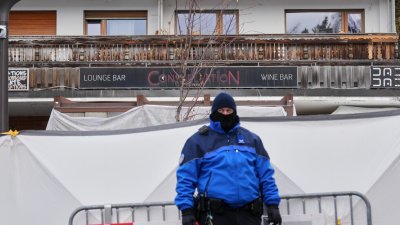 Полицията в Швейцария съобщи днес че е идентифицирала телата на