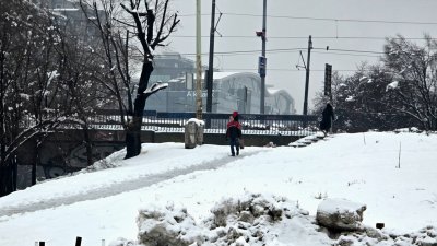 На две места в Сърбия е обявено извънредно положение след