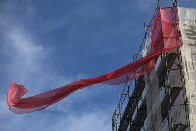 Опасно време в 16 области: В 14 е обявен жълт код за силен вятър, в две за поледици