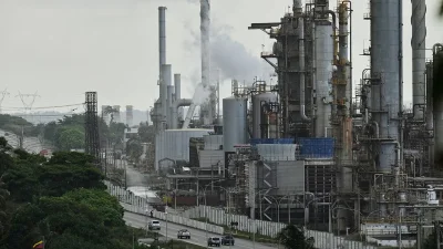 Венецуела формално притежава най големите доказани петролни запаси в света