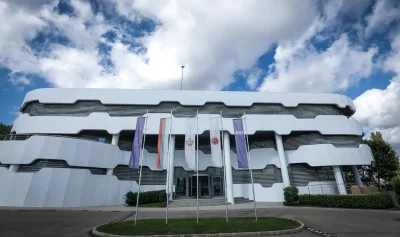 Утре от 11 00 часа в Национална футболна база в