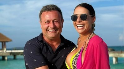 Димитър Рачков предложи брак на приятелката си Виктория Кузманова Това