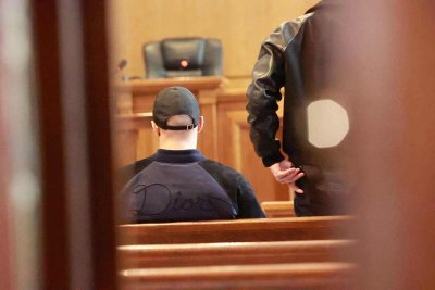 Съдът няма да разпитва Васил Божков и Бойко Рашков за побоя над Слави Ангелов (СНИМКИ)