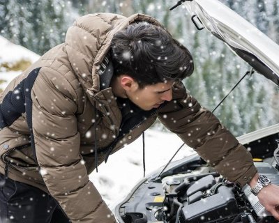 Шофьорите да тръгват с оборудвани за зимни условия автомобили в