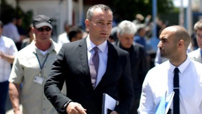 Само в Lupa.bg: МОСАД пази Николай Младенов 