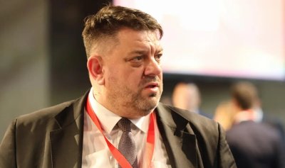 Зафиров непреклонен: Никакъв конгрес, оставка - по-натам 