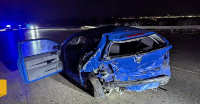 Жена без книжка помете две коли на пътя между София