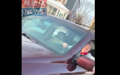 Нови кадри показаха секундите преди главорезите на Тръмп да убият Рене Гуд (ВИДЕО)