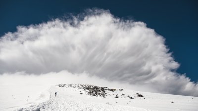 Опасност от лавини и неподходящи условия за туризъм в планините