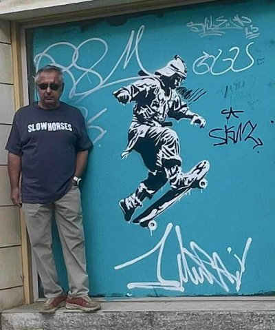 Бащата на Кирил Петков Петко Петков търси помощ за свои