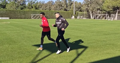 Футболистите на ЦСКА тренират под пълна пара при отлични условия